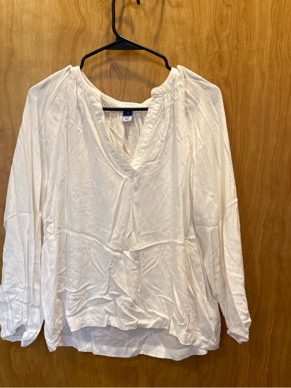 Old Navy White V-Neck Long-Sleeve Tunic